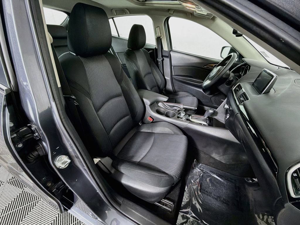 Used 2016 MAZDA MAZDA3 i Touring w/ Popular Equipment Package FWD image 28