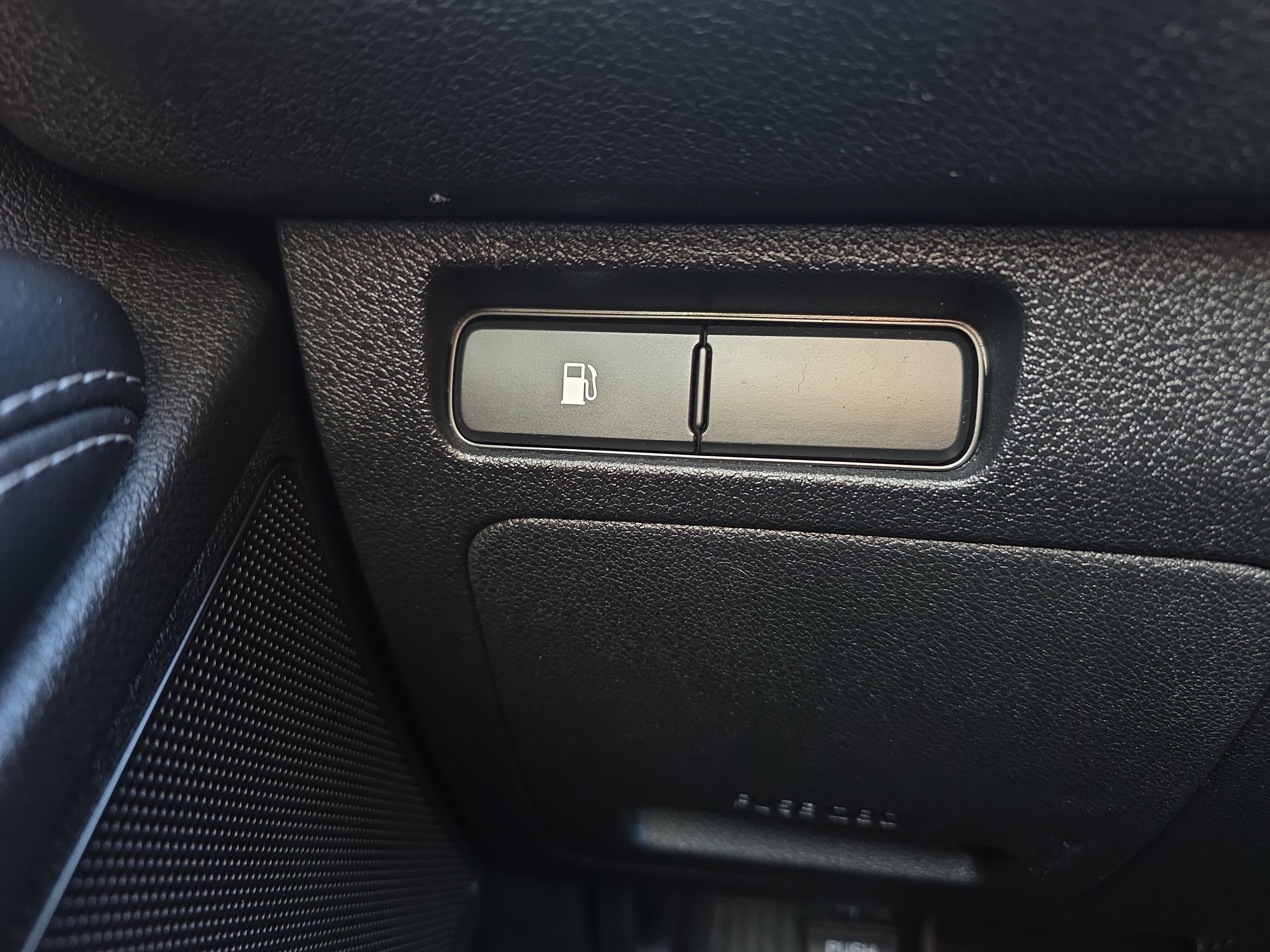 Used 2019 Kia Sorento LX image 37