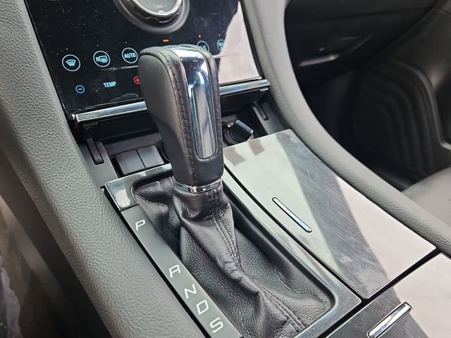 Used 2017 Ford Taurus SHO image 21