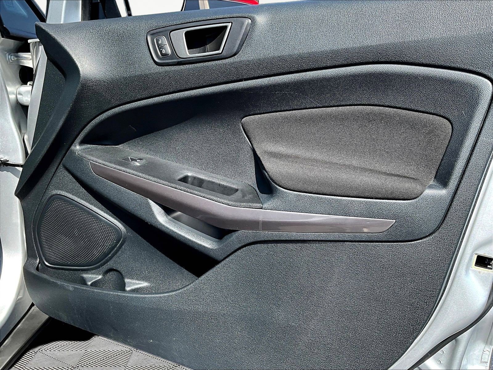 Used 2021 Ford EcoSport SE FWD image 27