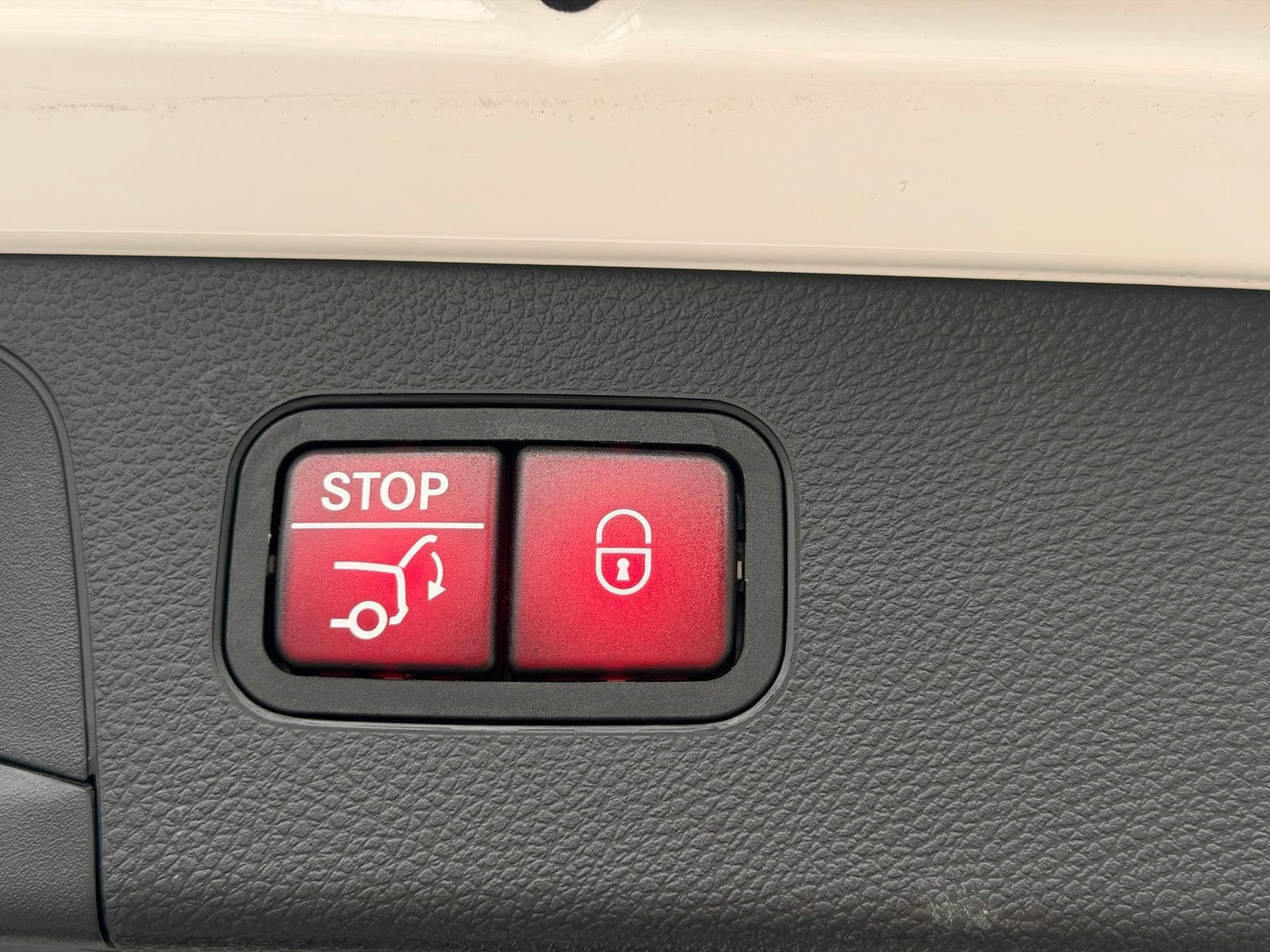 Used 2019 Mercedes-Benz GLC 300 image 12