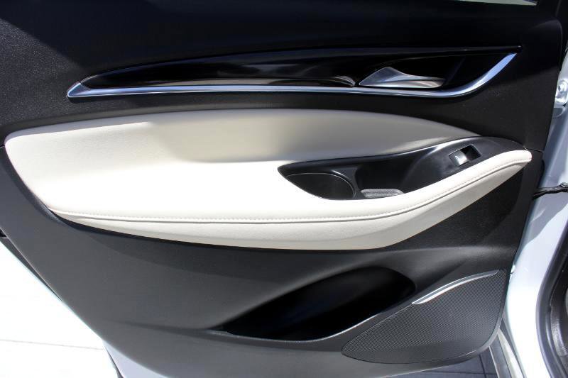 Used 2023 Buick Enclave Essence w/ Sound and Sites Package image 13