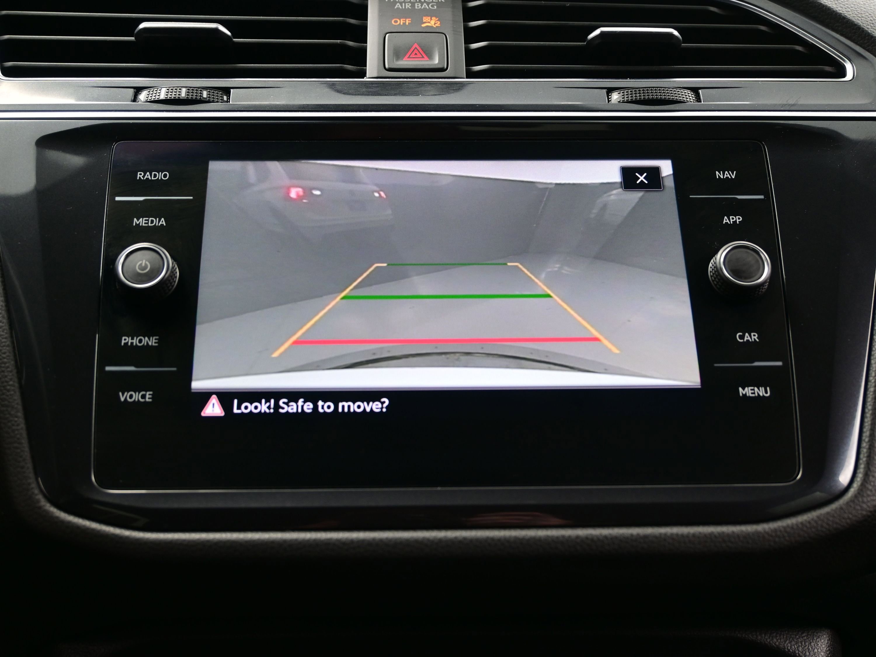 Used 2021 Volkswagen Tiguan SEL Premium R-Line image 19