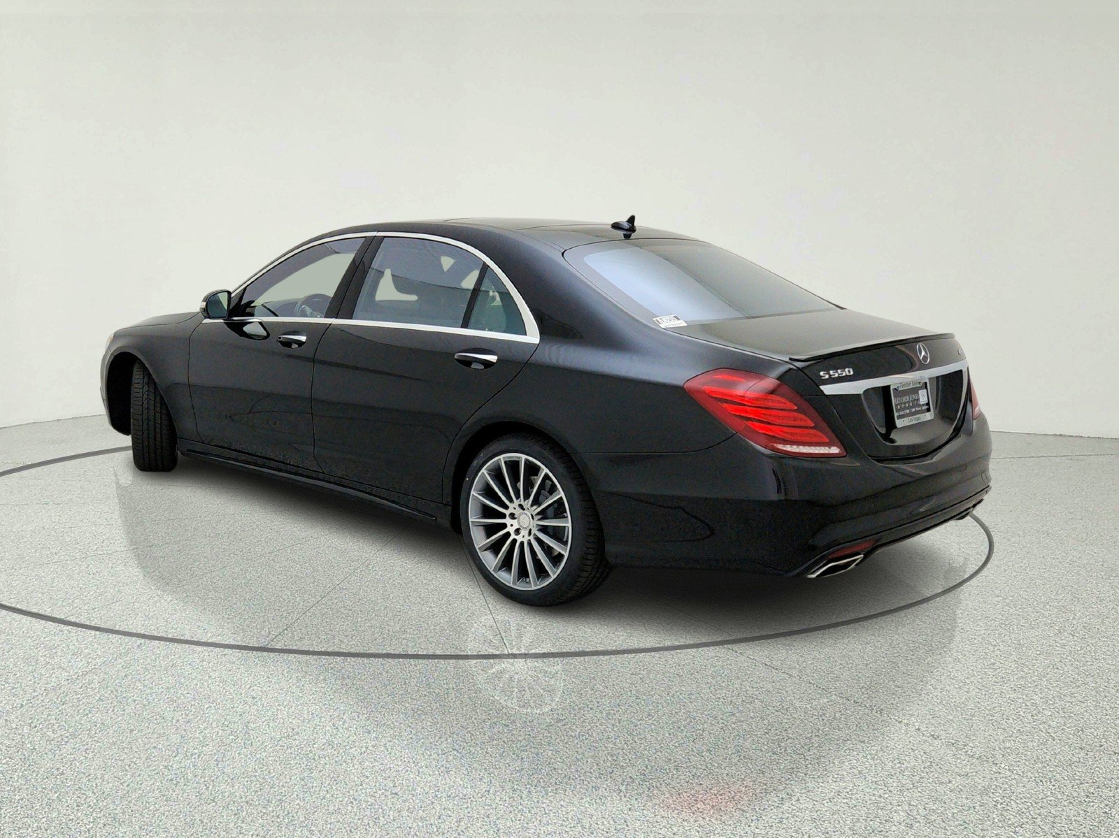 Used 2015 Mercedes-Benz S 550 4MATIC Sedan image 12