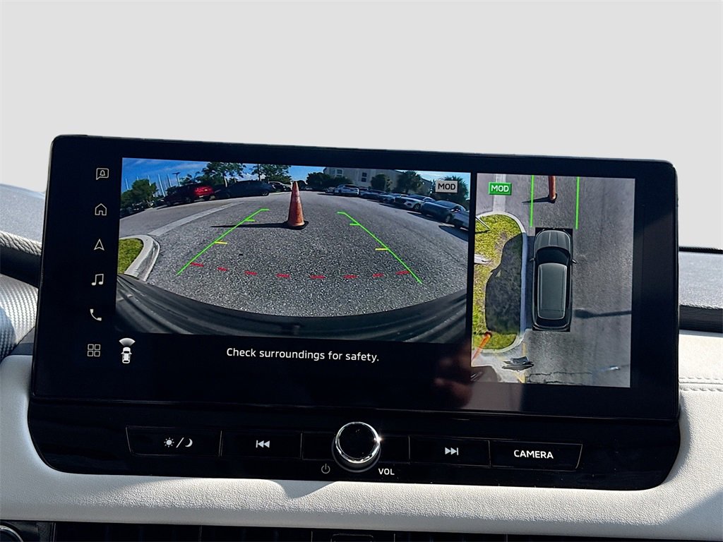 New 2025 Mitsubishi Outlander SE image 14