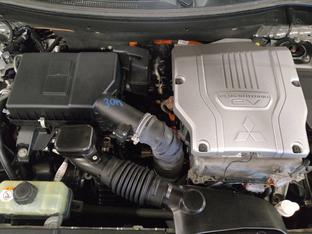 Used 2018 Mitsubishi Outlander SEL image 30