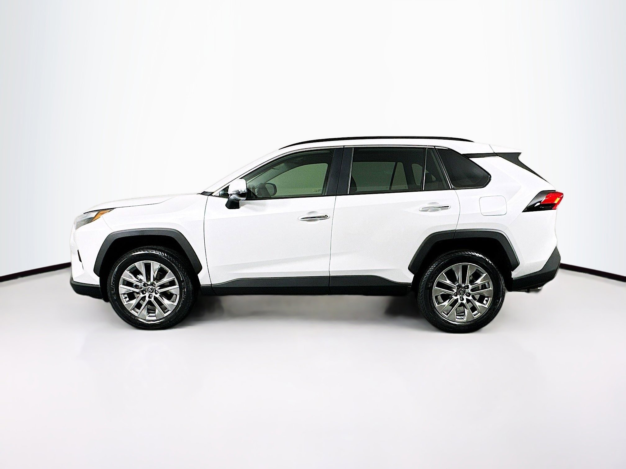 Used 2025 Toyota RAV4 Limited w/ Weather Package image 4