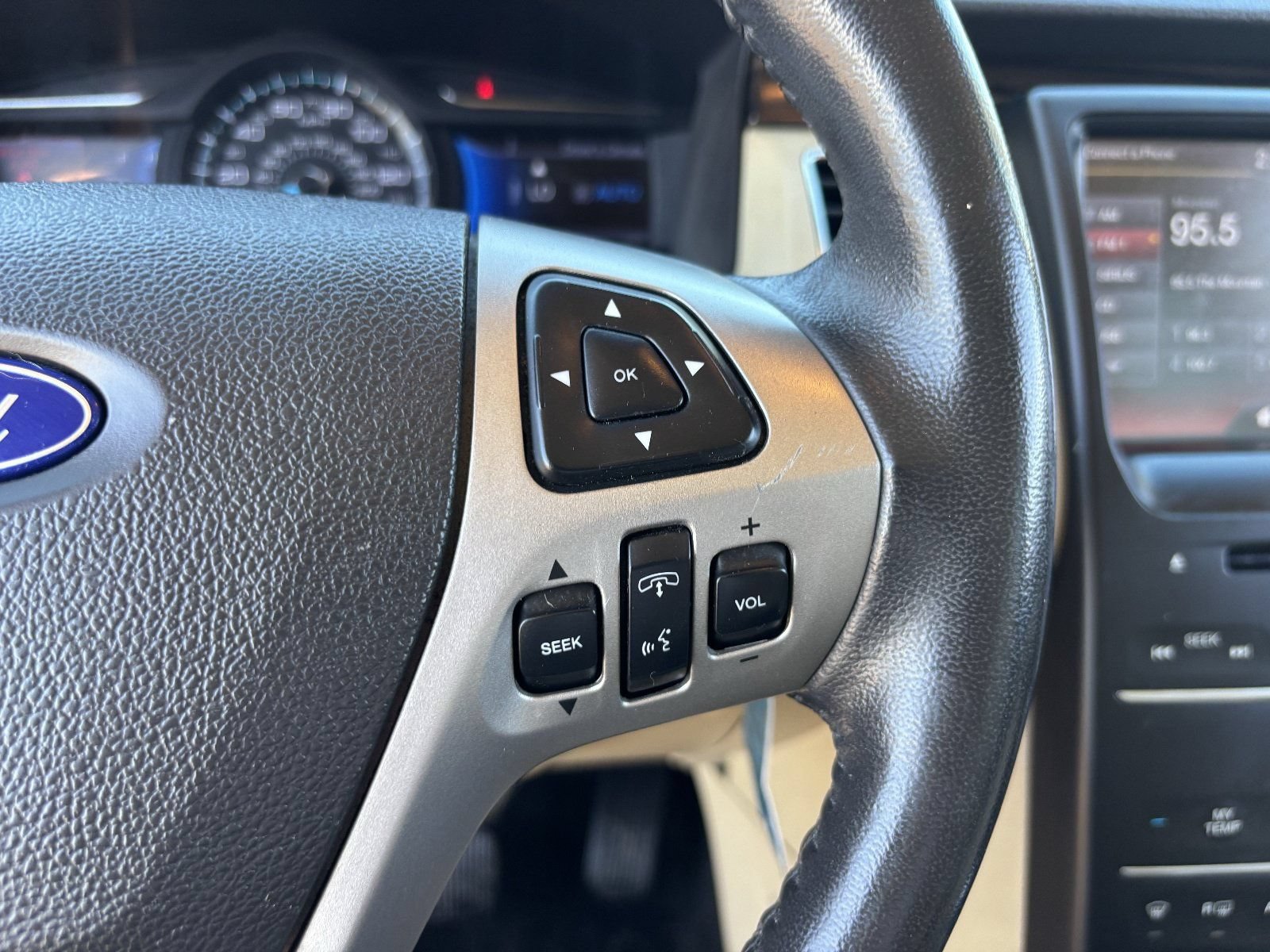 Used 2013 Ford Flex SEL FWD image 29