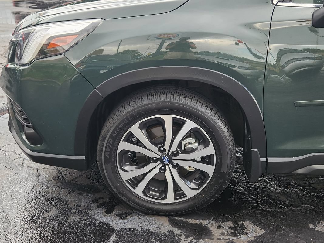 Used 2022 Subaru Forester Limited AWD/4WD image 13