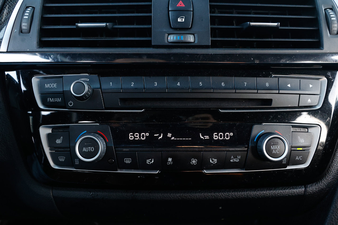 Used 2018 BMW M3 Coupe w/ Competition Package image 36