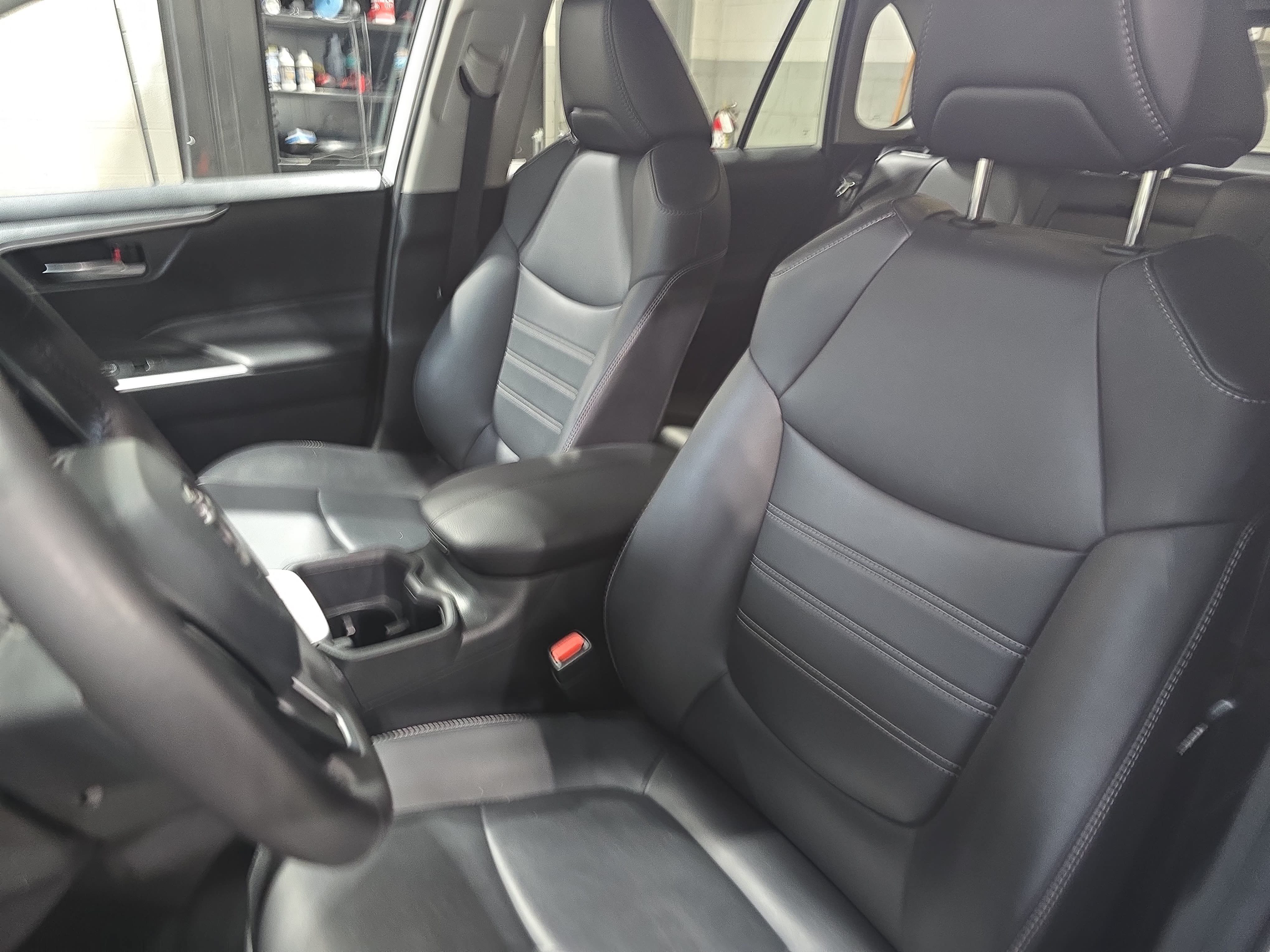 Used 2024 Toyota RAV4 XLE Premium FWD image 15