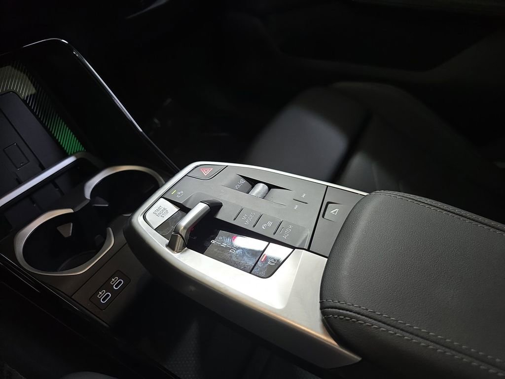 Used 2025 BMW X2 xDrive28i AWD/4WD image 23