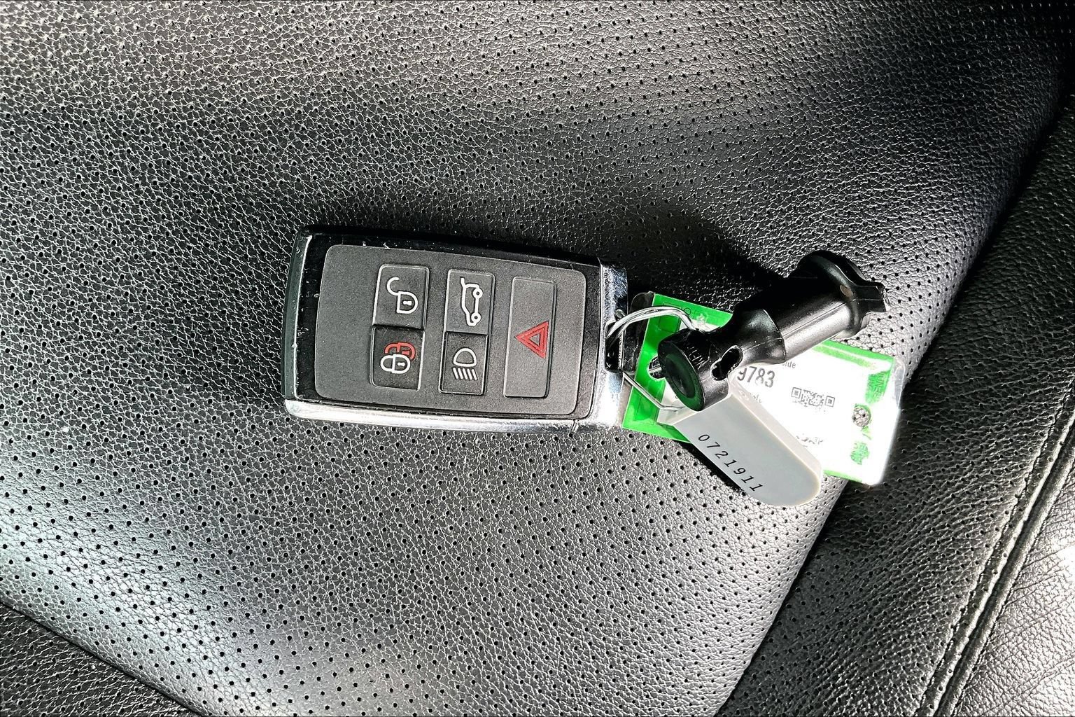 Used 2024 Land Rover Defender 110 S AWD/4WD image 11