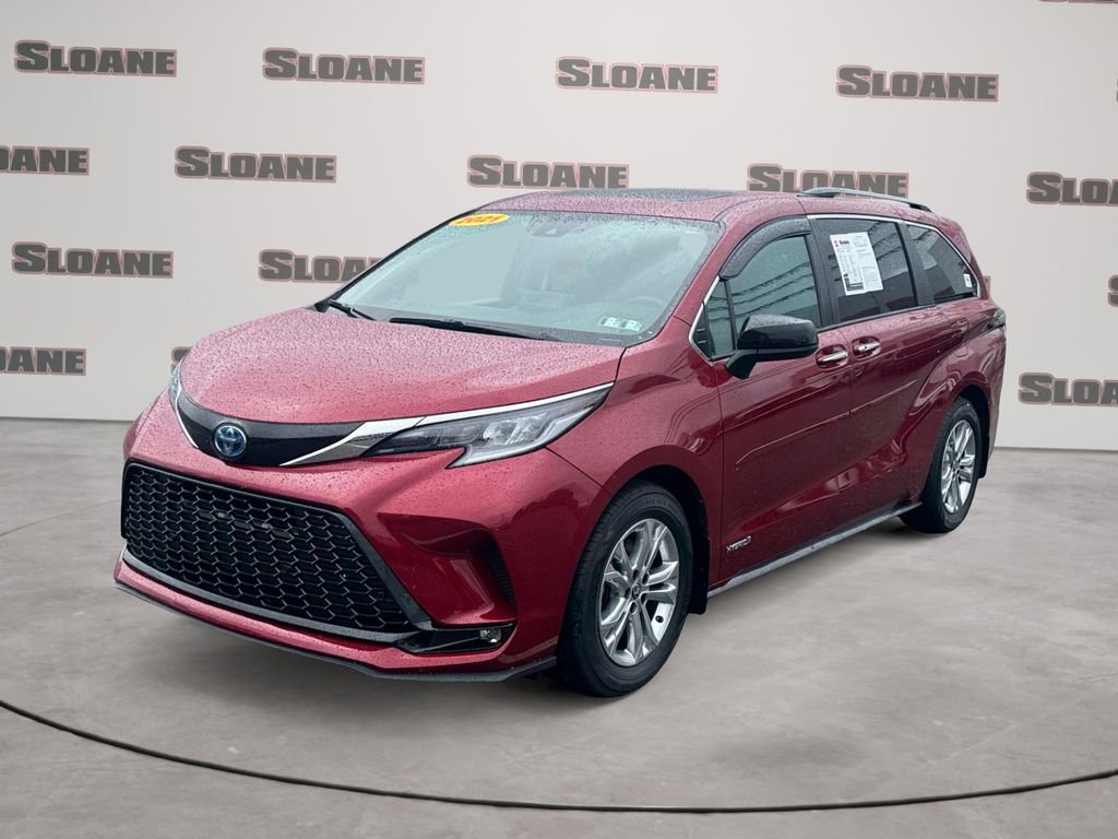 Used 2021 Toyota Sienna XSE AWD/4WD video 1