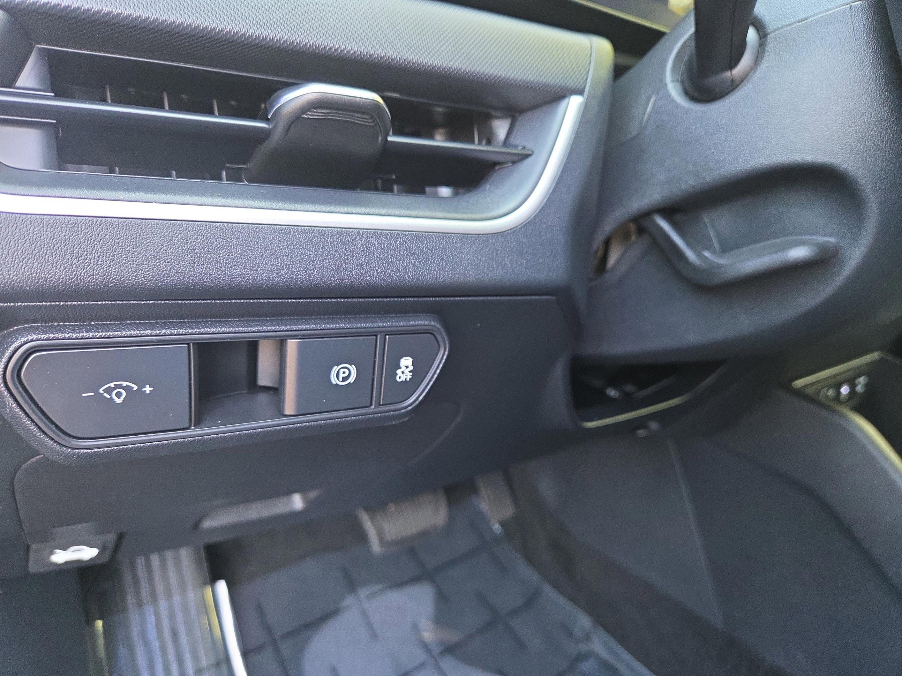 Used 2025 Kia K4 LXS image 25