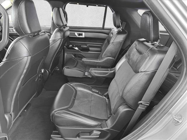 Used 2022 Ford Explorer ST image 18