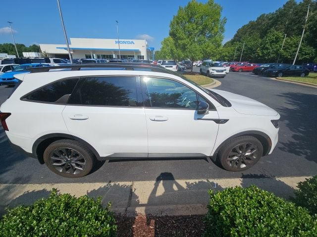 Used 2021 Kia Sorento EX w/ EX AWD X-Line Package image 10
