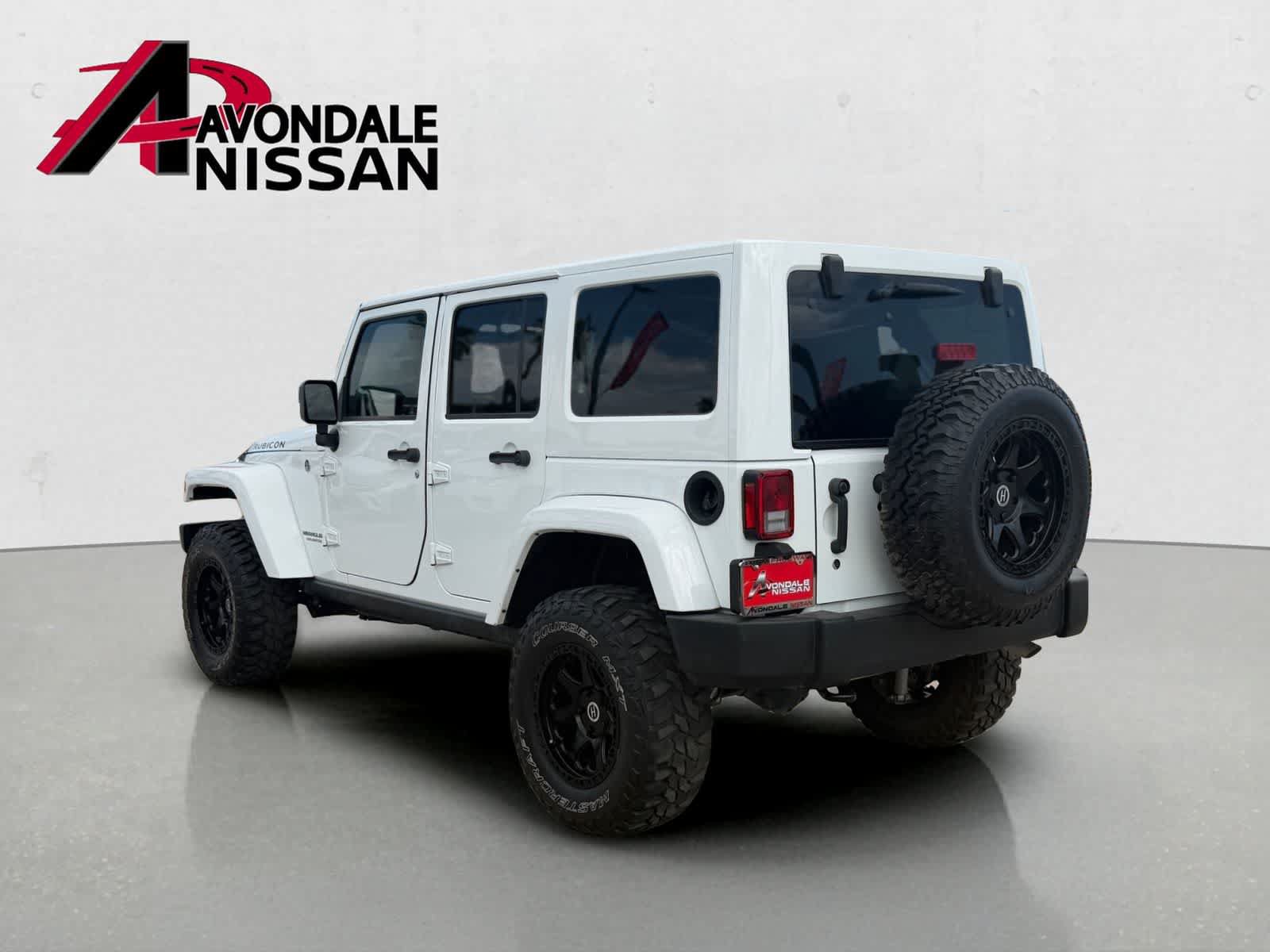 Used 2017 Jeep Wrangler Unlimited Rubicon w/ Connectivity Group AWD/4WD image 4