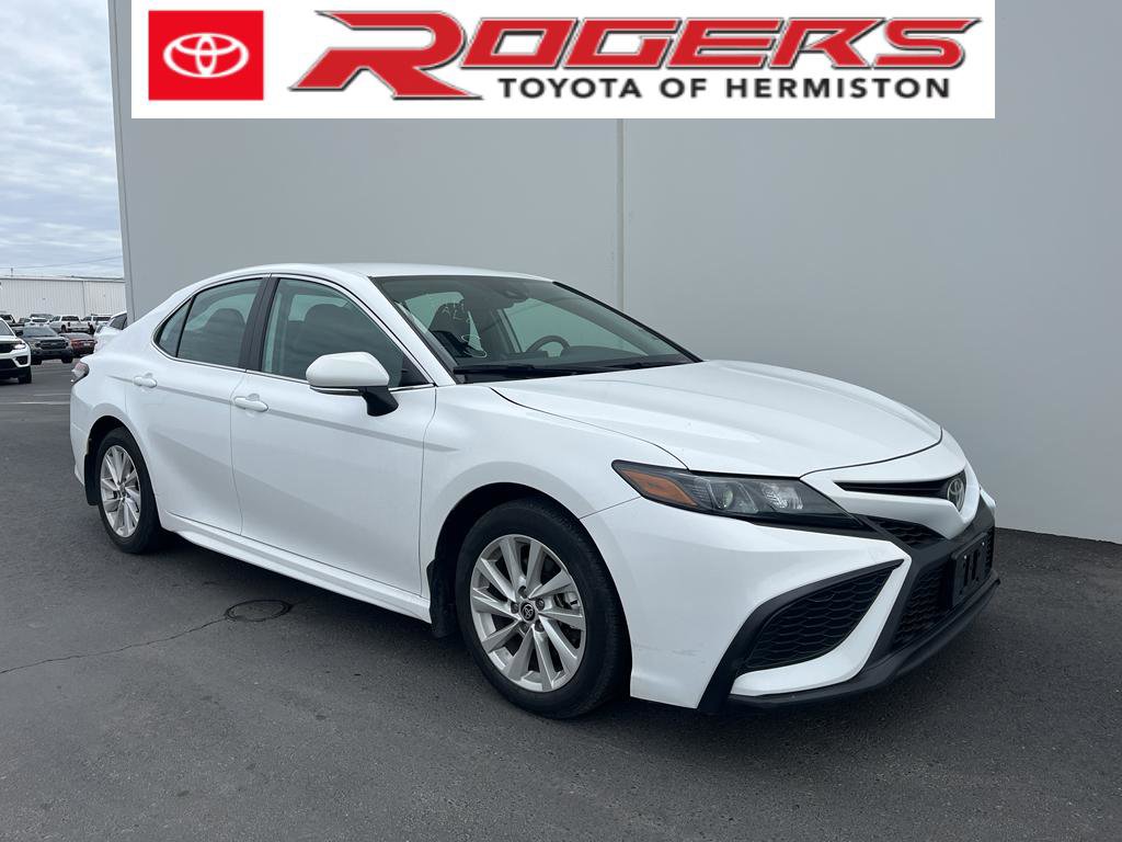 Used 2024 Toyota Camry SE FWD image 1