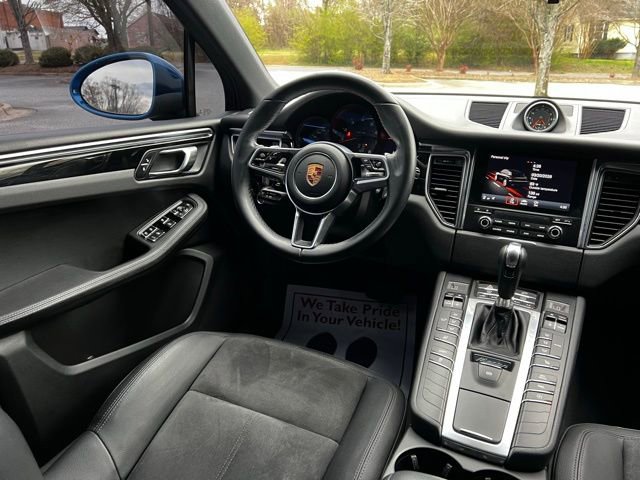 Used 2017 Porsche Macan AWD/4WD image 29