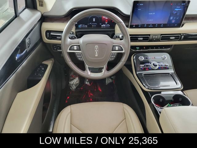 Used 2022 Lincoln Nautilus Reserve AWD/4WD image 25