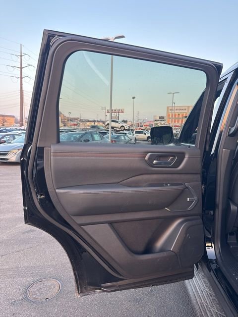 New 2026 Nissan Armada Platinum Reserve image 16