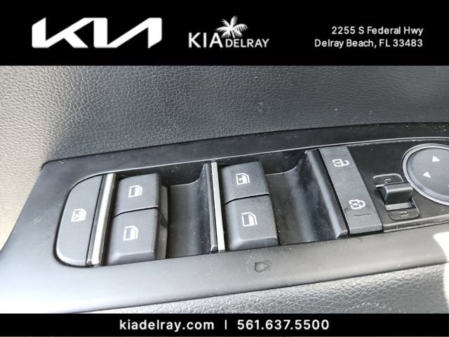 Used 2025 Kia Soul EX FWD image 17