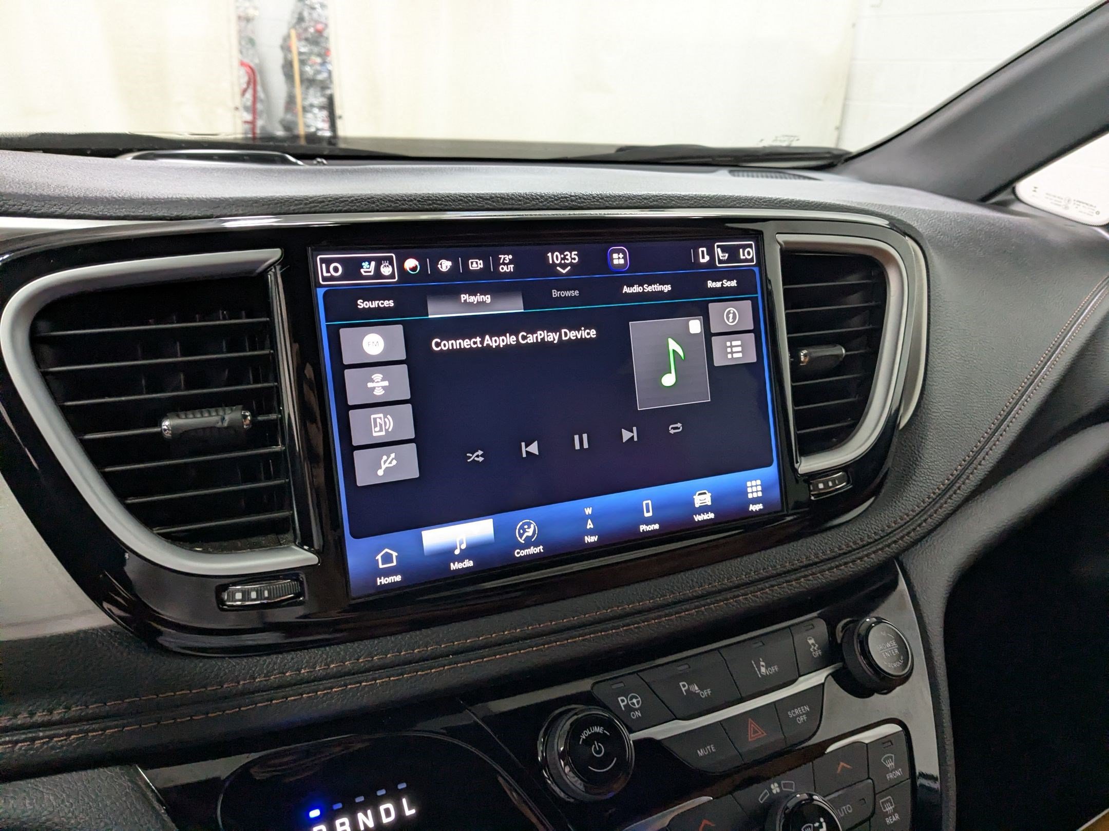 Certified 2024 Chrysler Pacifica Pinnacle FWD image 15