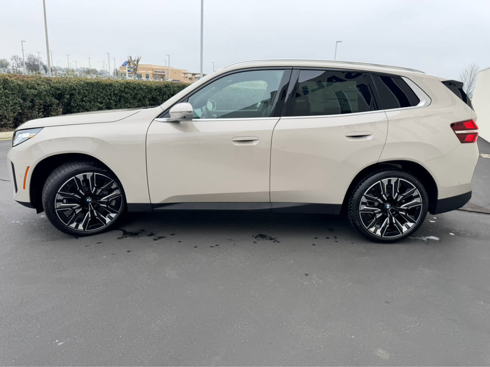 New 2026 BMW X3 xDrive30 w/ Premium Package AWD/4WD image 3