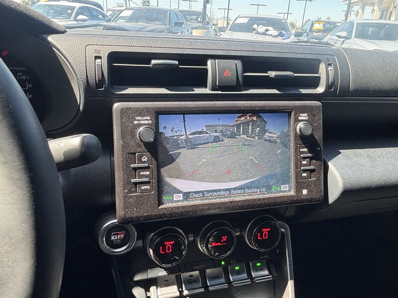 Used 2025 Toyota GR86 Premium w/ ALL Weather Mat Package (TMS) RWD image 22