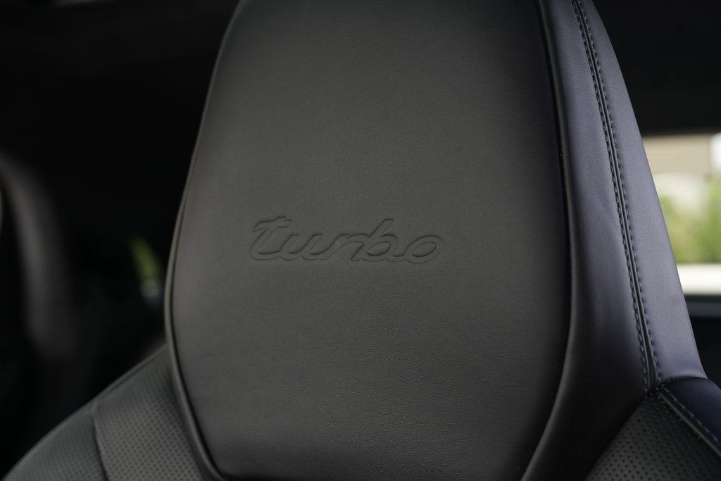Used 2022 Porsche Cayenne Turbo image 24