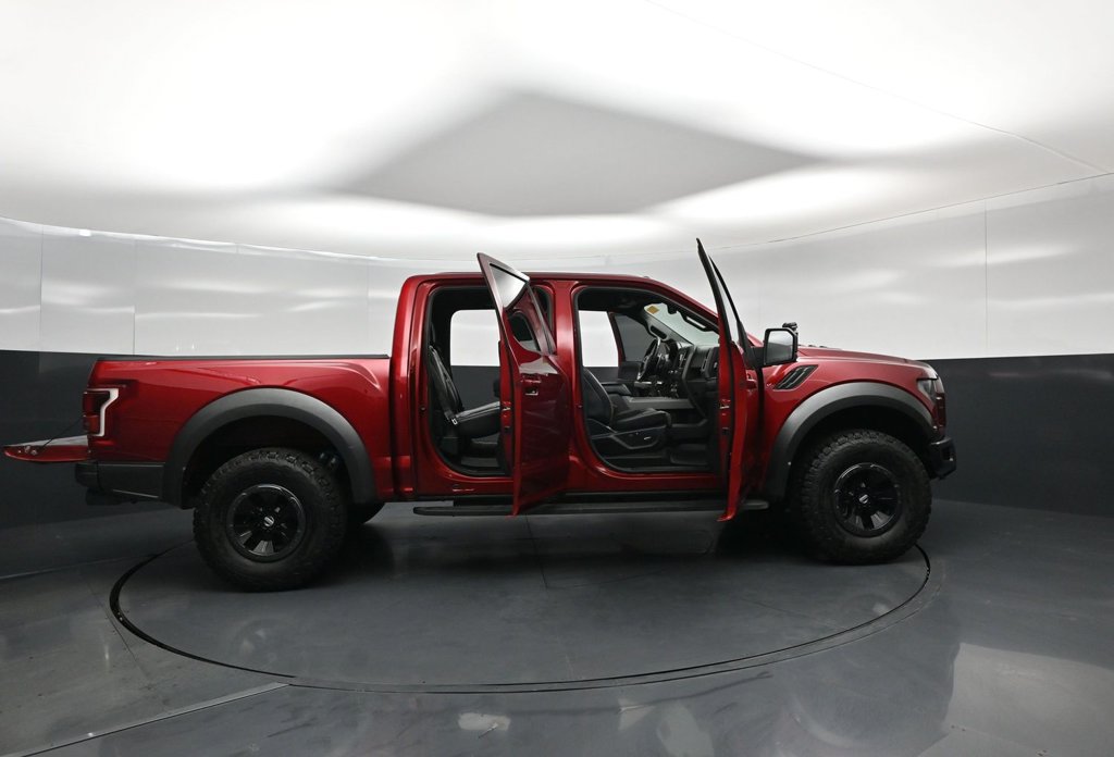 Certified 2017 Ford F150 Raptor w/ Equipment Group 802A Luxury AWD/4WD image 5