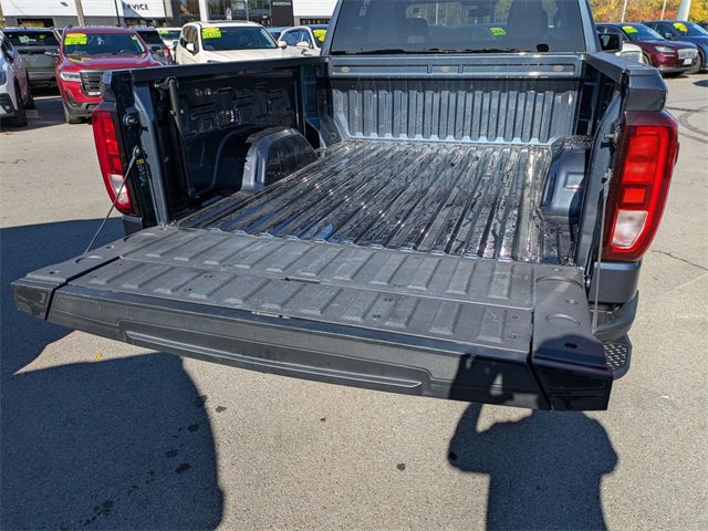 Used 2022 GMC Sierra 1500 Elevation image 18
