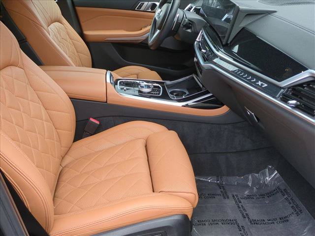 Used 2023 BMW X7 xDrive40i w/ Executive Package AWD/4WD image 23
