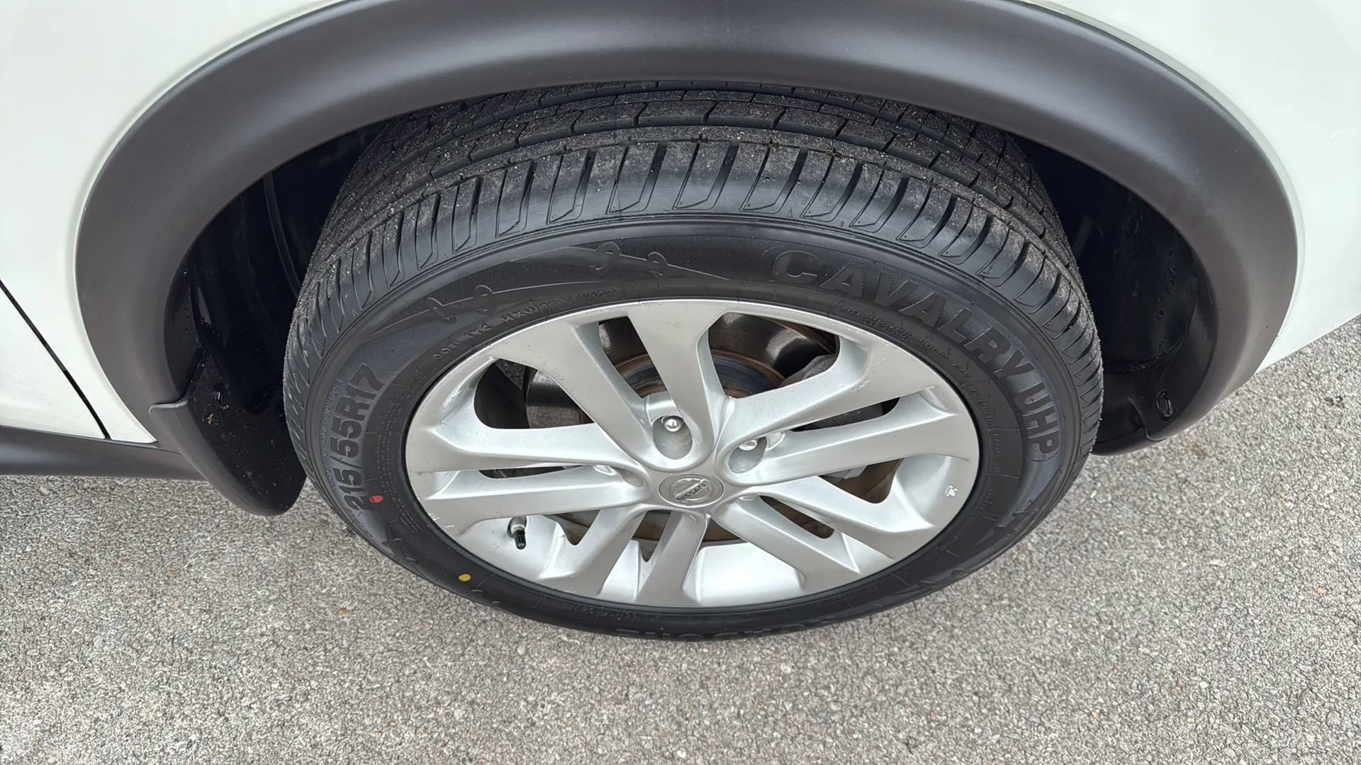 Used 2014 Nissan Juke SV w/ Navigation Package image 23