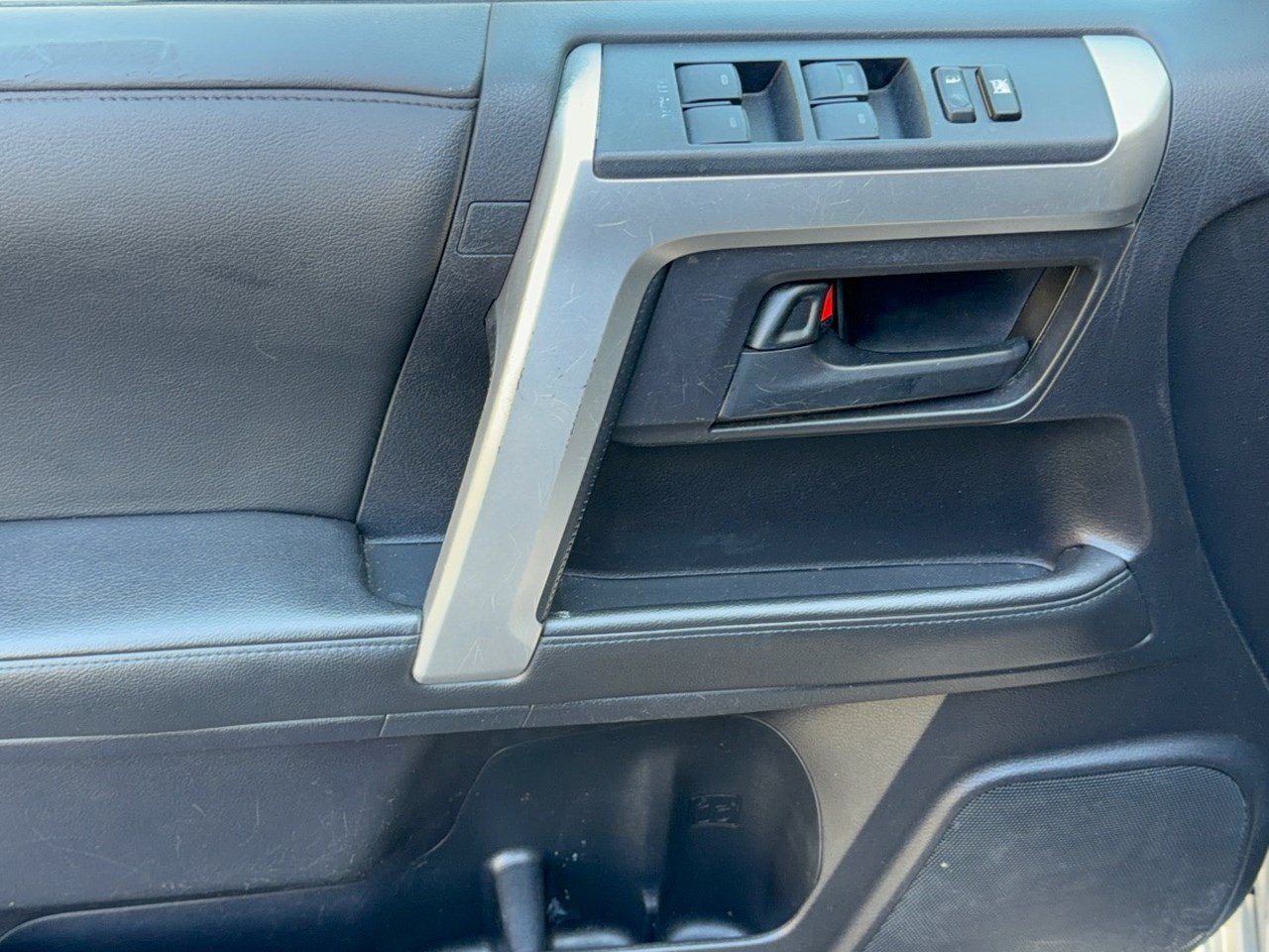 Used 2011 Toyota 4Runner Limited AWD/4WD image 14