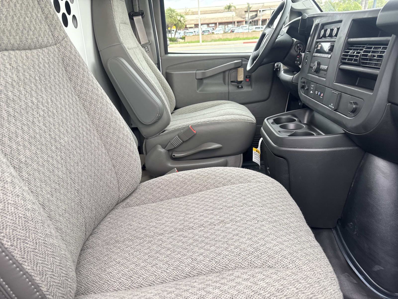 New 2025 GMC Savana 2500 w/ Driver Convenience Package RWD image 27