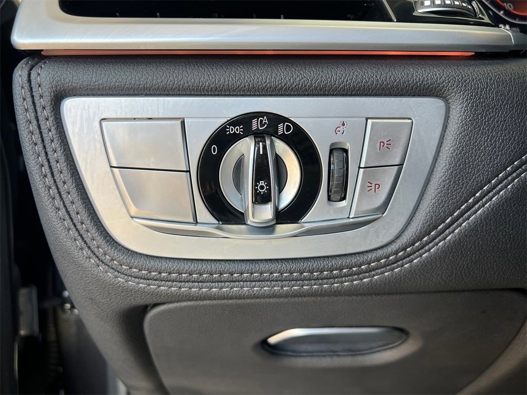 Used 2022 BMW 740i image 29