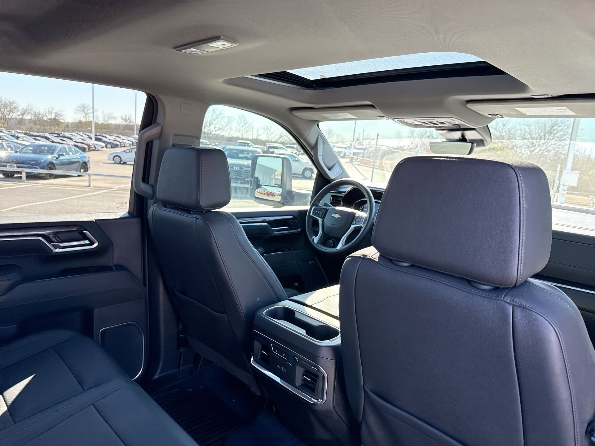 Used 2025 Chevrolet Silverado 3500 LTZ w/ LTZ Convenience Package AWD/4WD image 20