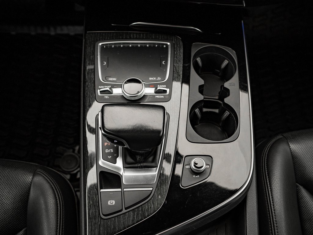 Used 2018 Audi Q7 3.0T Prestige w/ Prestige Package image 41