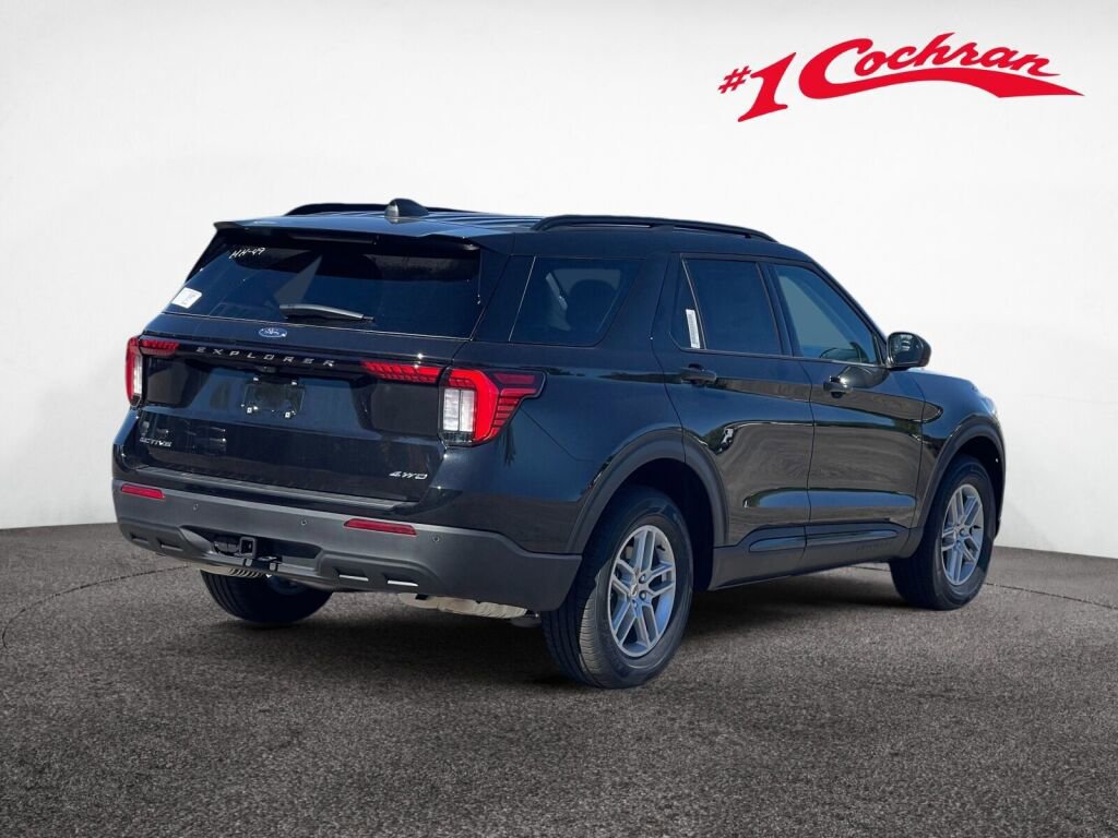 New 2026 Ford Explorer Active image 5