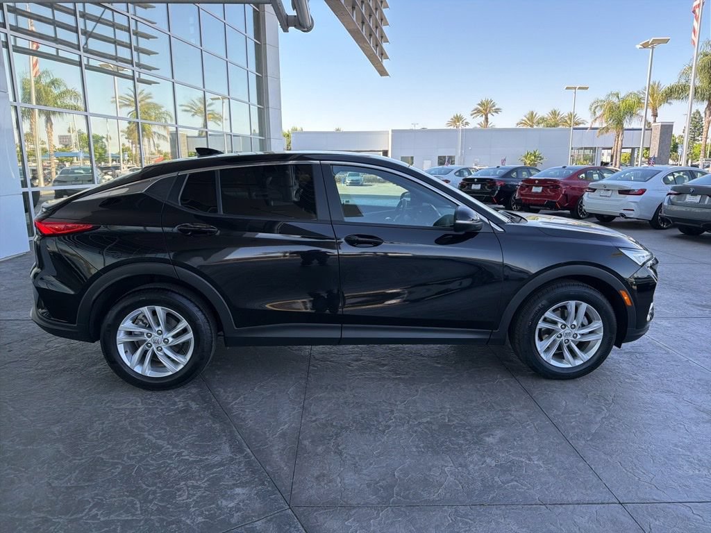 Used 2024 Buick Envista Preferred FWD image 3