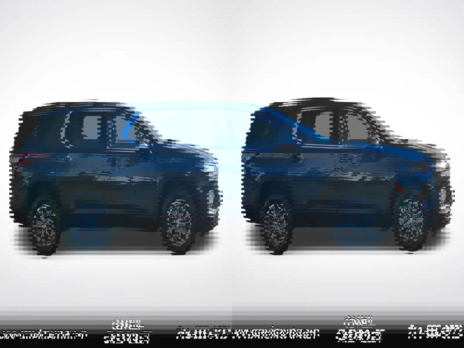 Used 2023 Chevrolet Traverse LT image 4