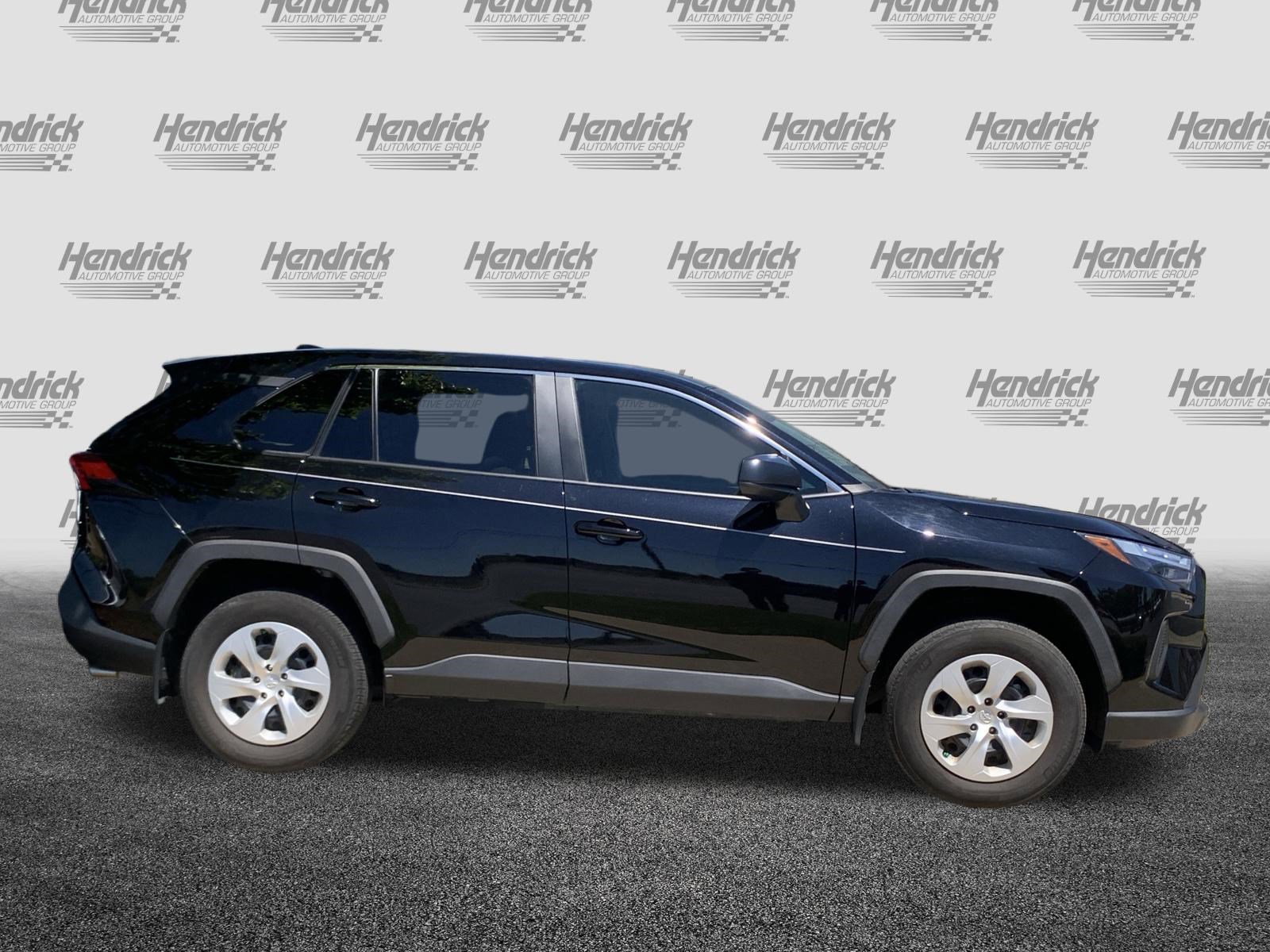 Used 2023 Toyota RAV4 LE FWD image 11