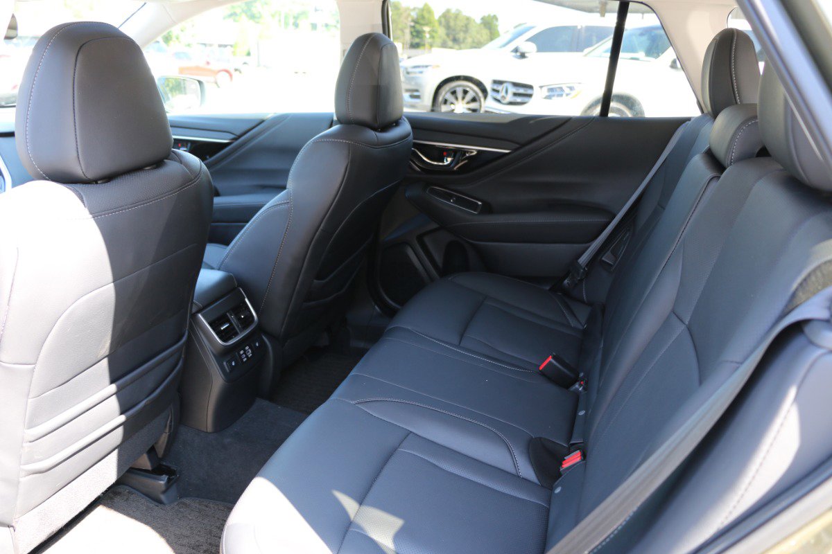 Used 2024 Subaru Outback Limited image 29