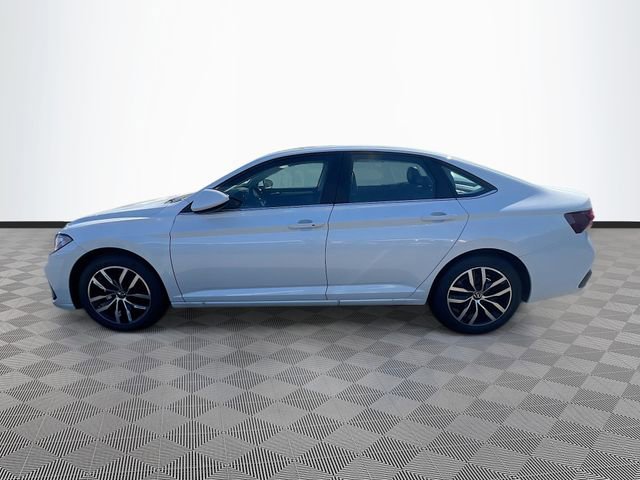 New 2025 Volkswagen Jetta SE image 4