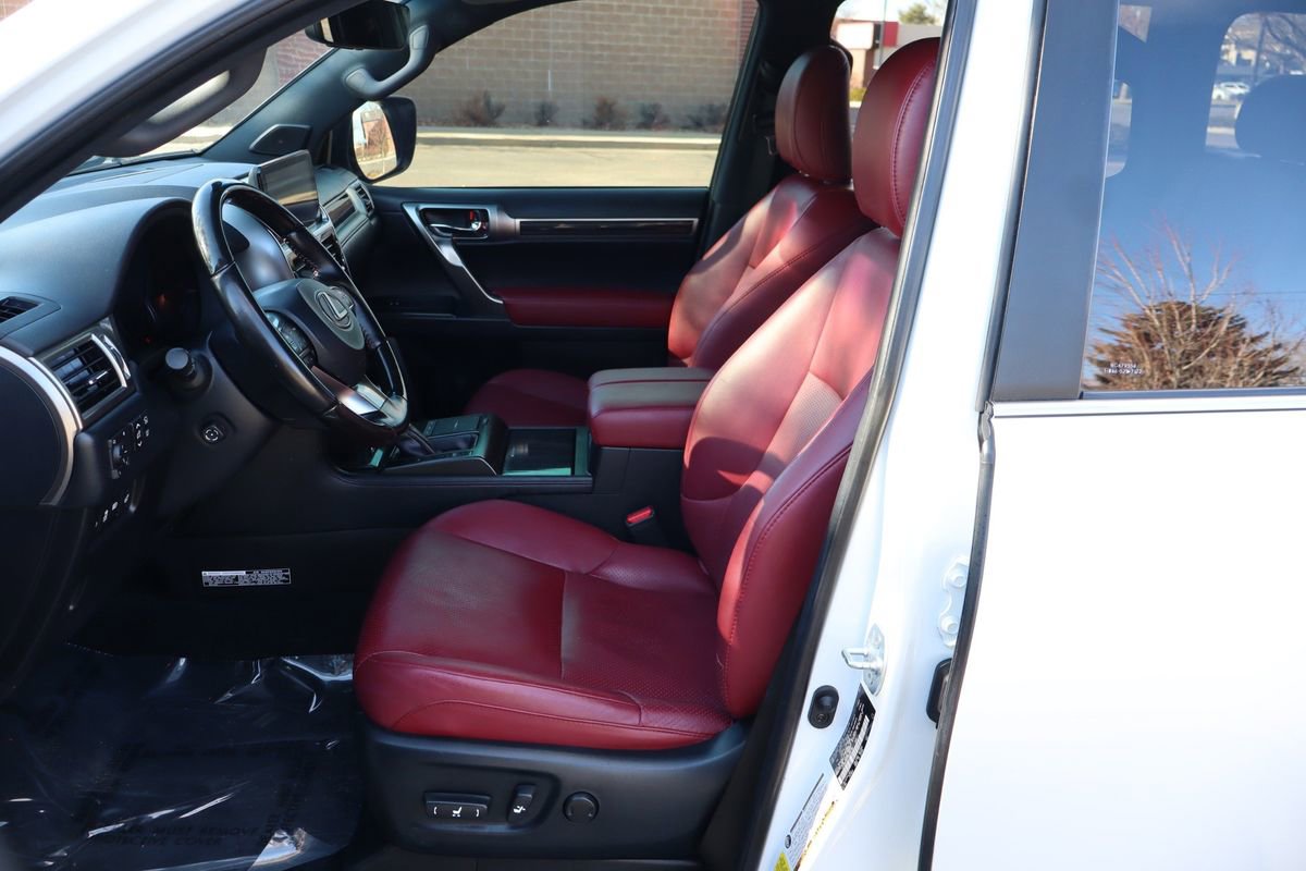 Used 2022 Lexus GX 460 Luxury w/ Off Road Package image 19