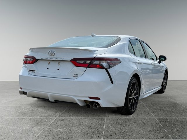 Used 2022 Toyota Camry SE w/ Cold Weather Package AWD/4WD image 6