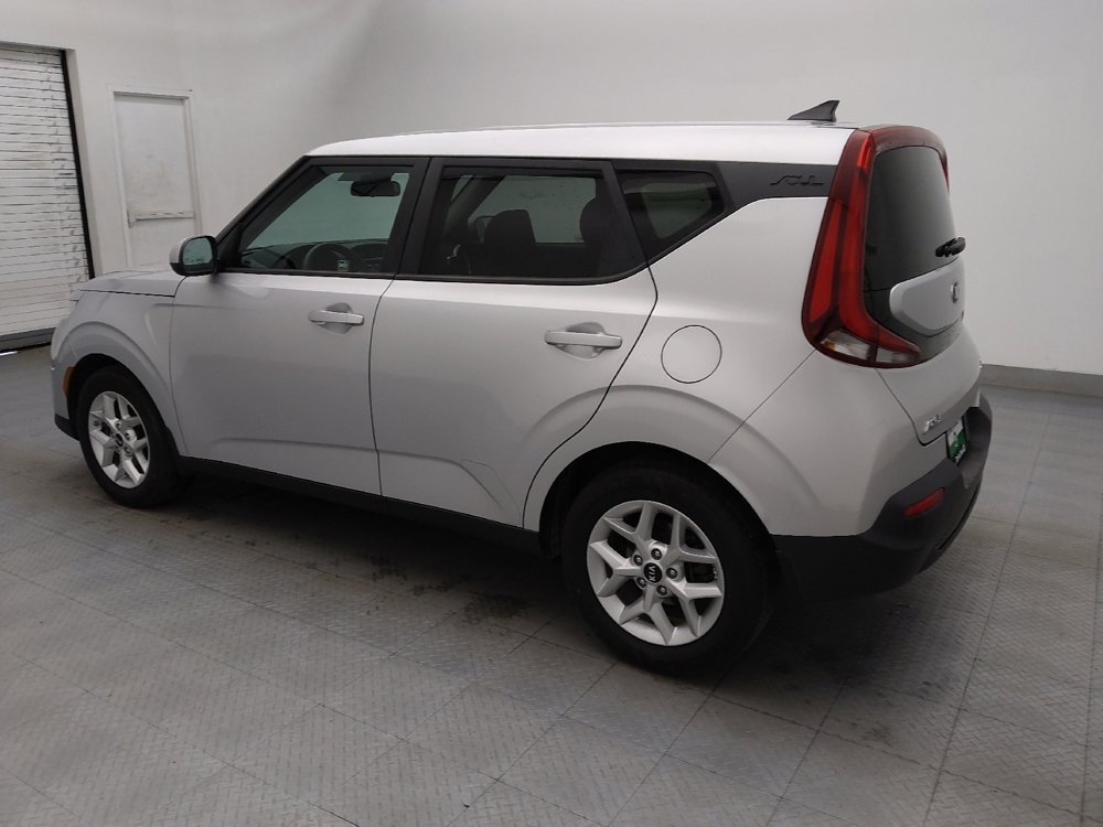 Used 2021 Kia Soul S image 3