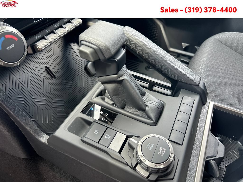New 2026 Toyota 4Runner SR5 AWD/4WD image 18